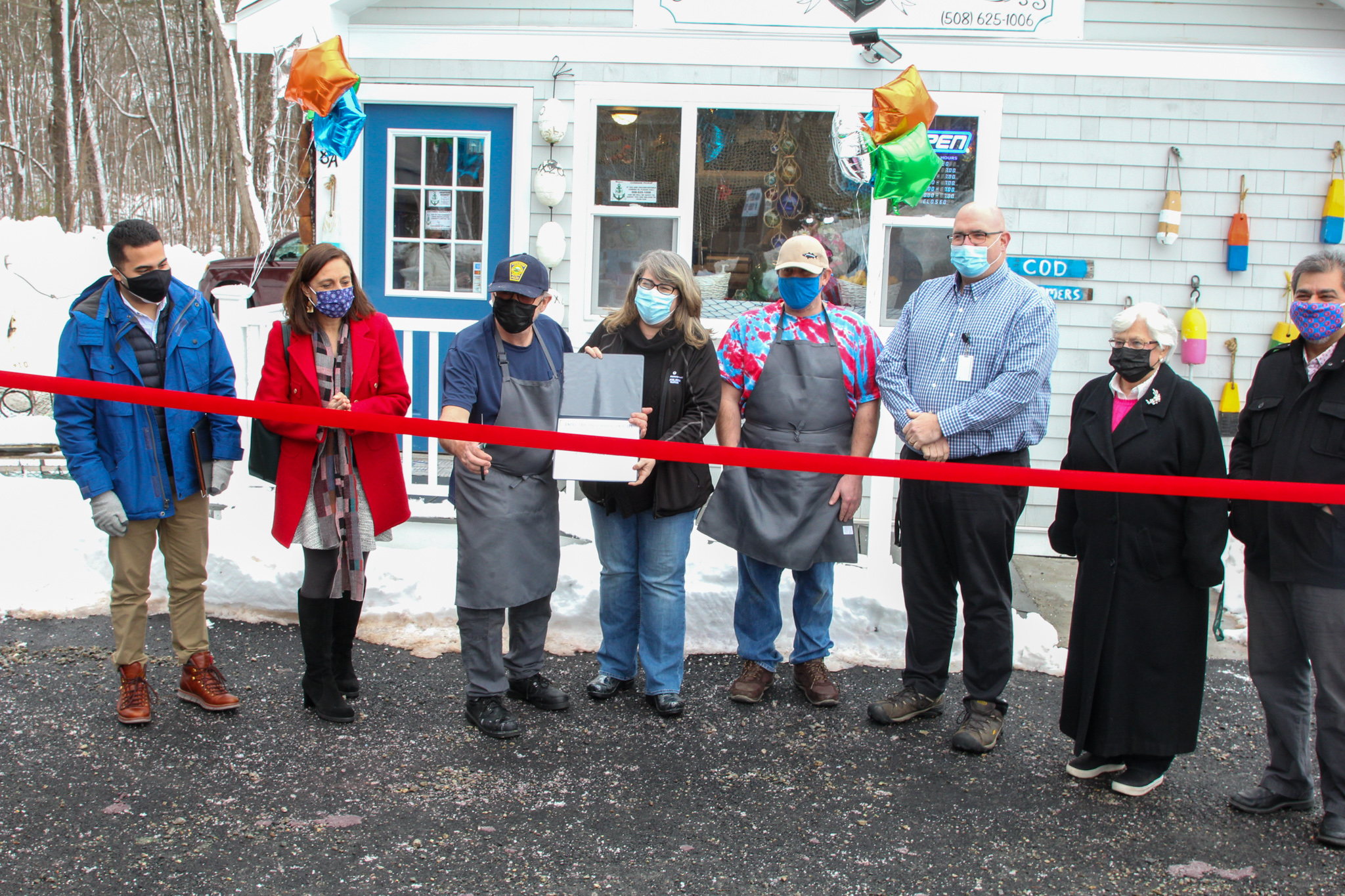 Photos: Morgan’s Harbor to Hill seafood market grand opening