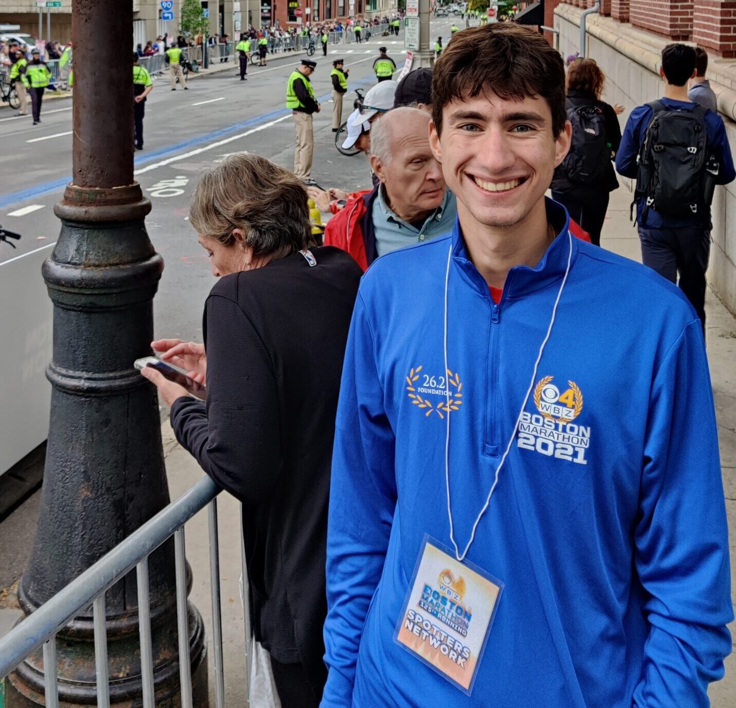 hhs-students-serve-as-spotters-for-boston-marathon-hopkinton-independent