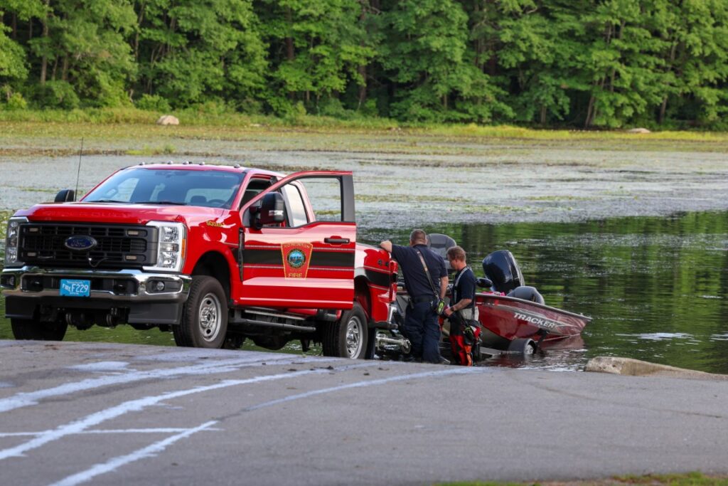 Fire crews at Lake Whitehall