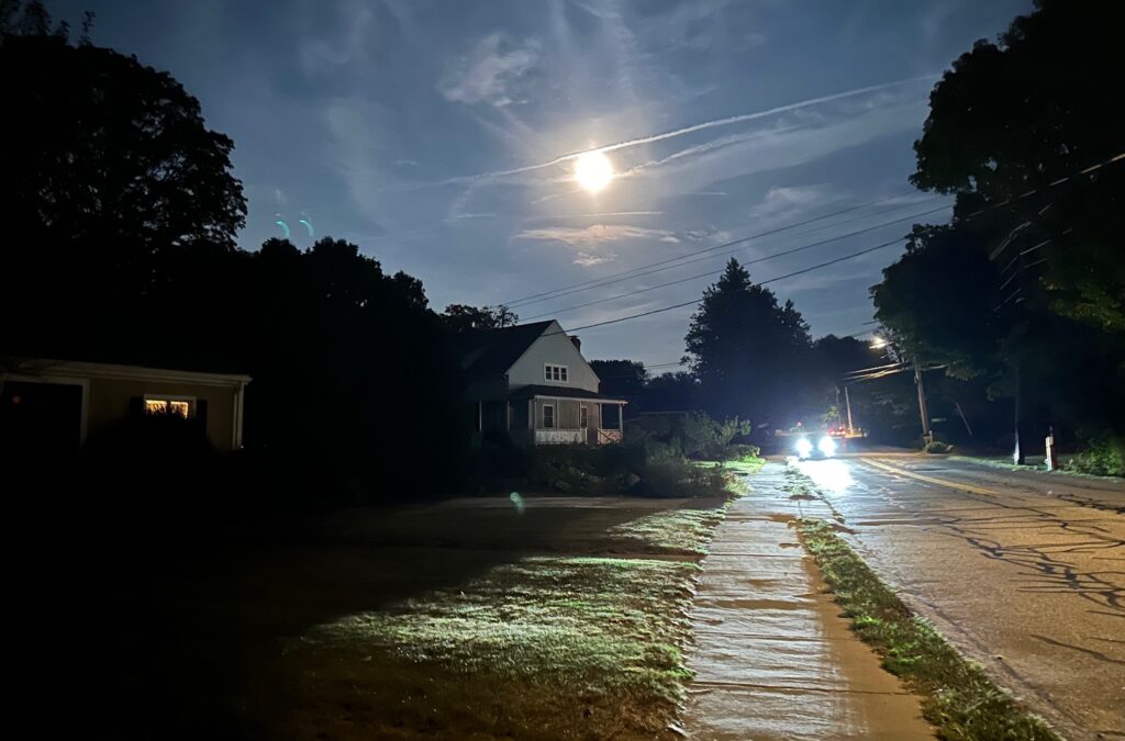 Pleasant Street moon