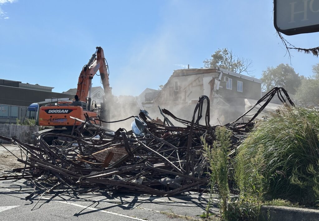 Hopkinton Drug demolition 8-27-25