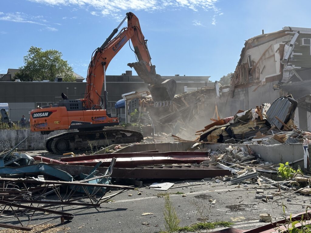 Hopkinton Drug demolition 8-27-25