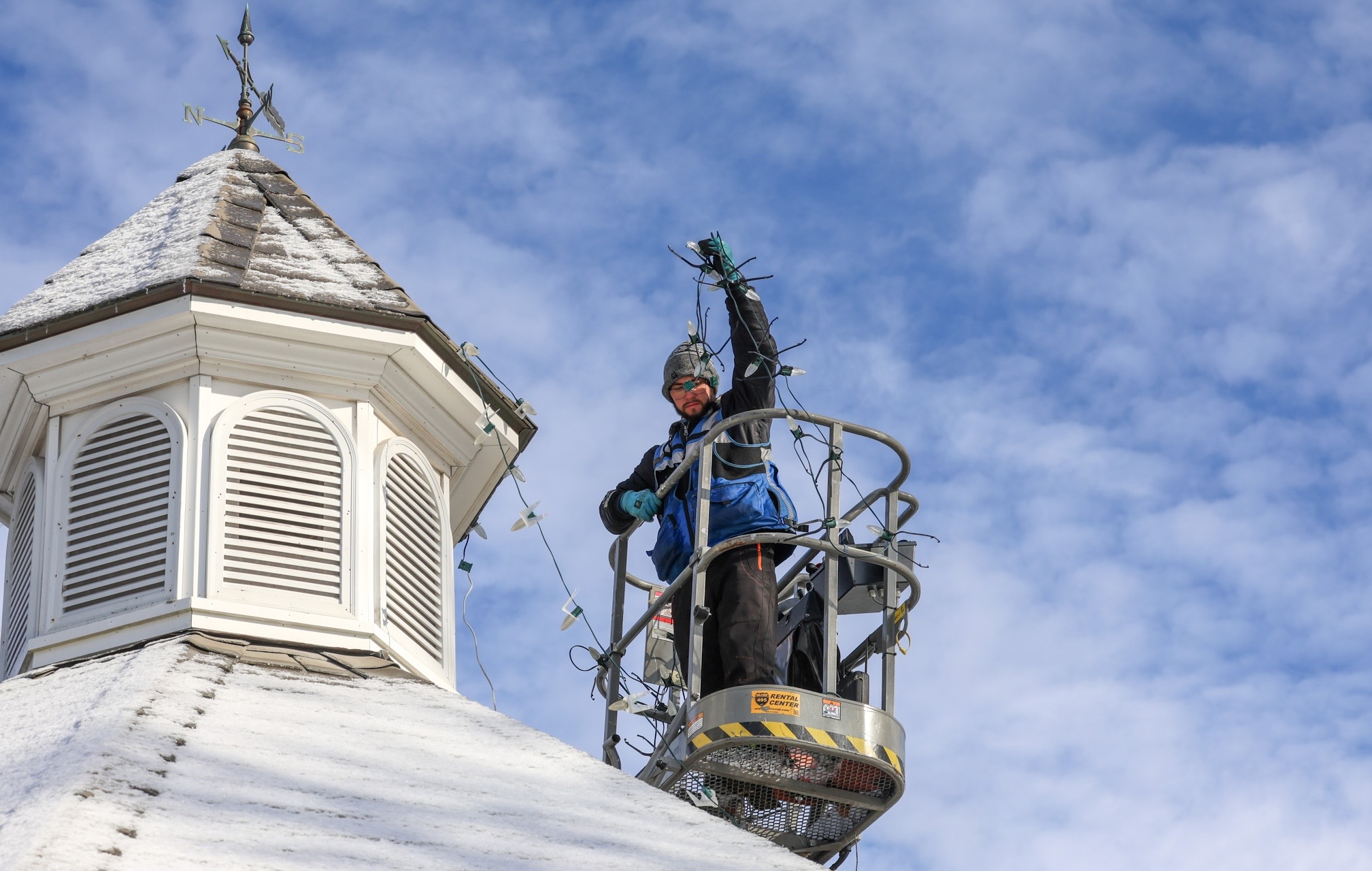 Hopkinton Today for Thursday, Dec. 4: Hopkinton Farmers Market heads indoors for winter