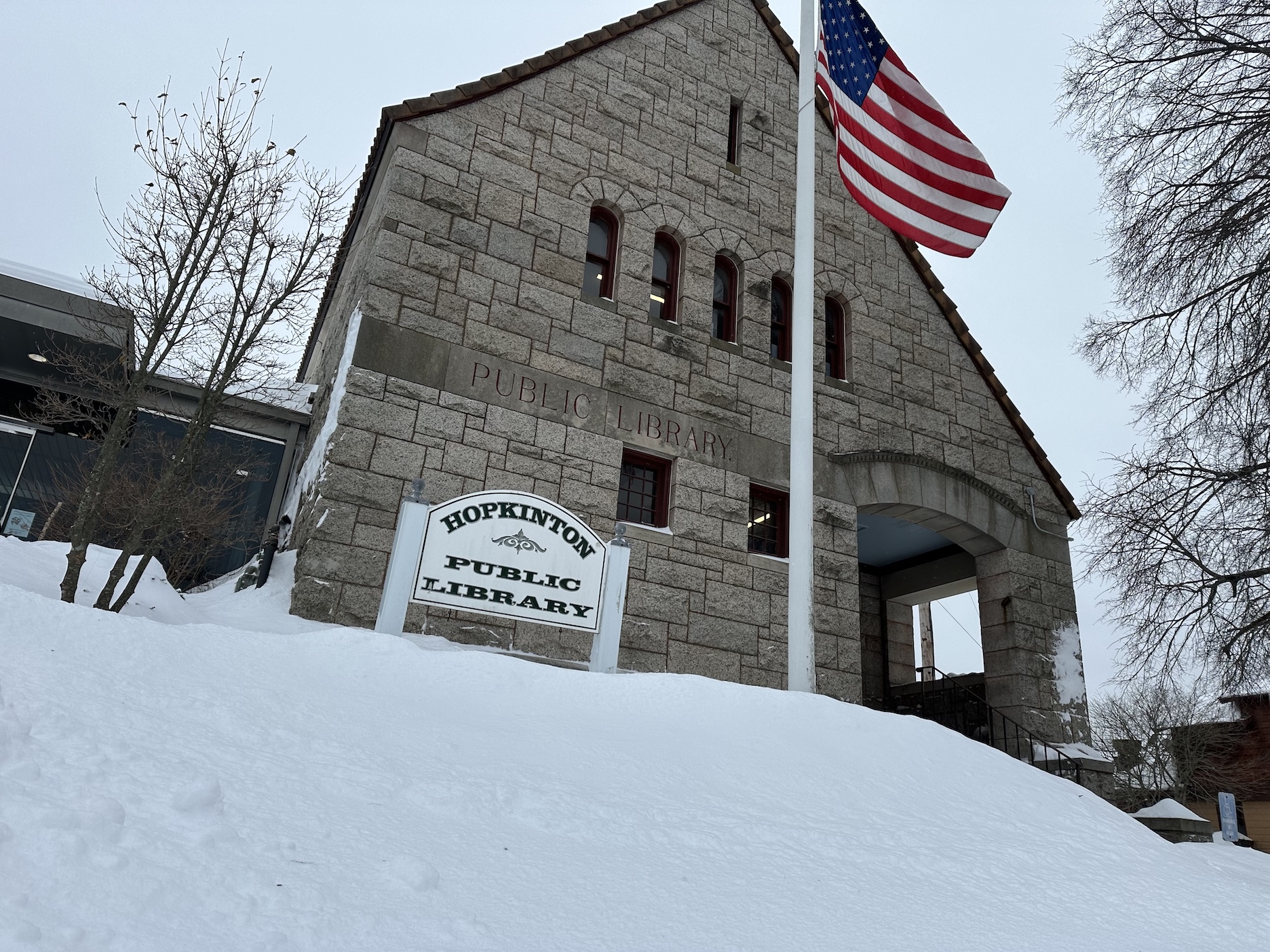 Schools, town offices to have delayed opening Tuesday