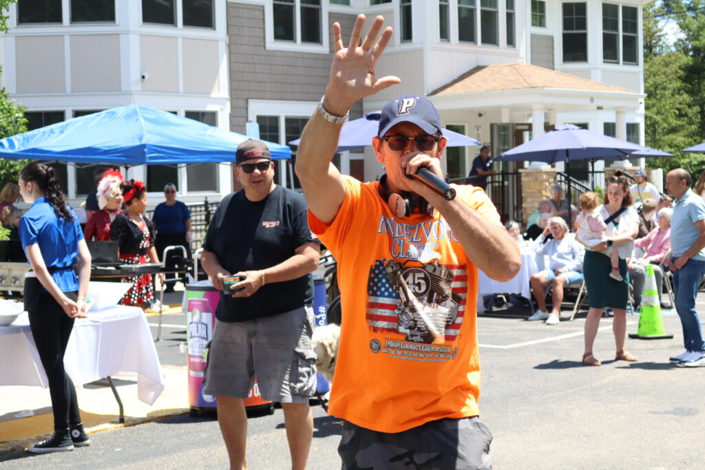 Golden Pond Car Show