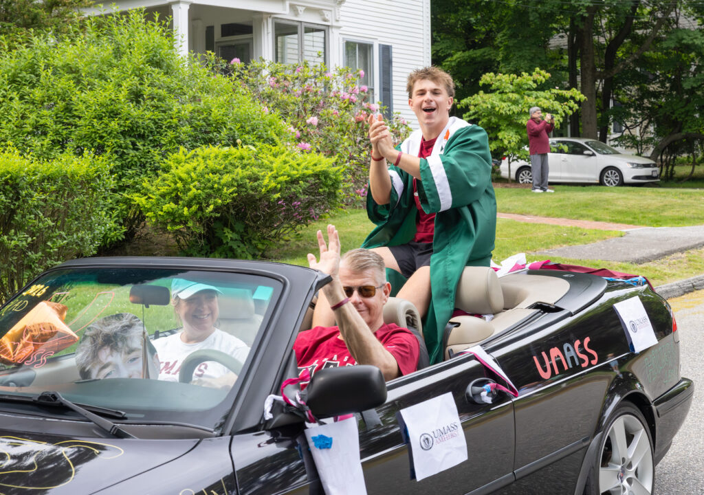 HHS Senior Car Parade