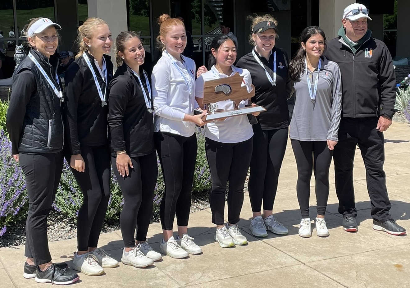HHS Sports Roundup: Girls golf state runner-up