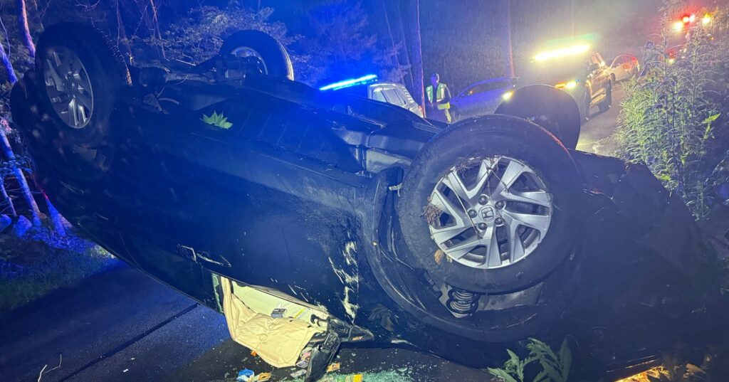 Pond Street car rollover